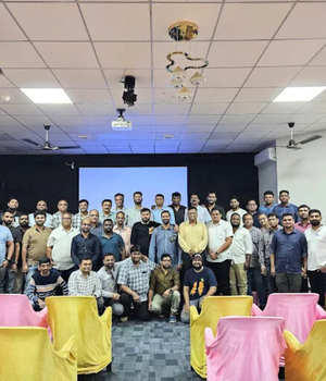 conference hall in Navsari, meeting room in Navsari