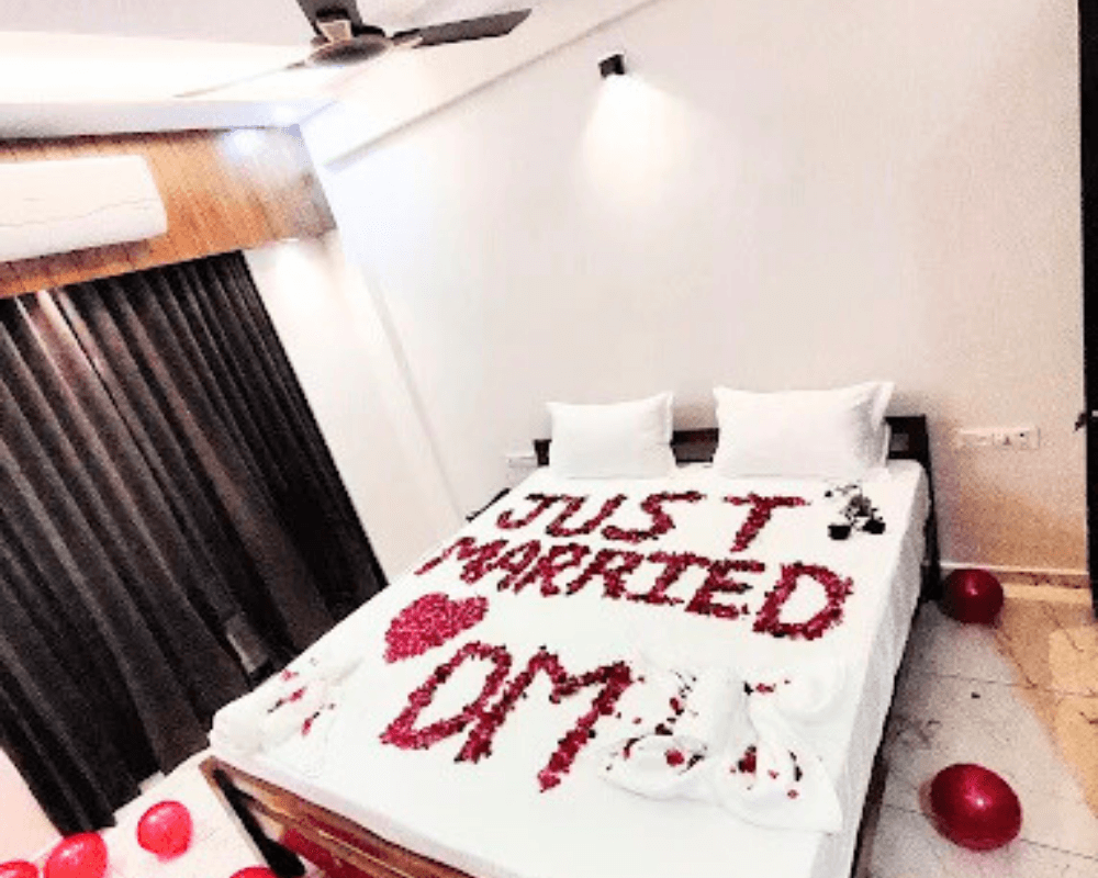 marriage room in navsari hotel arihant plaza